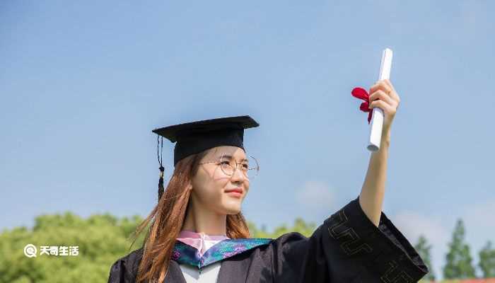 学士服领子颜色分类